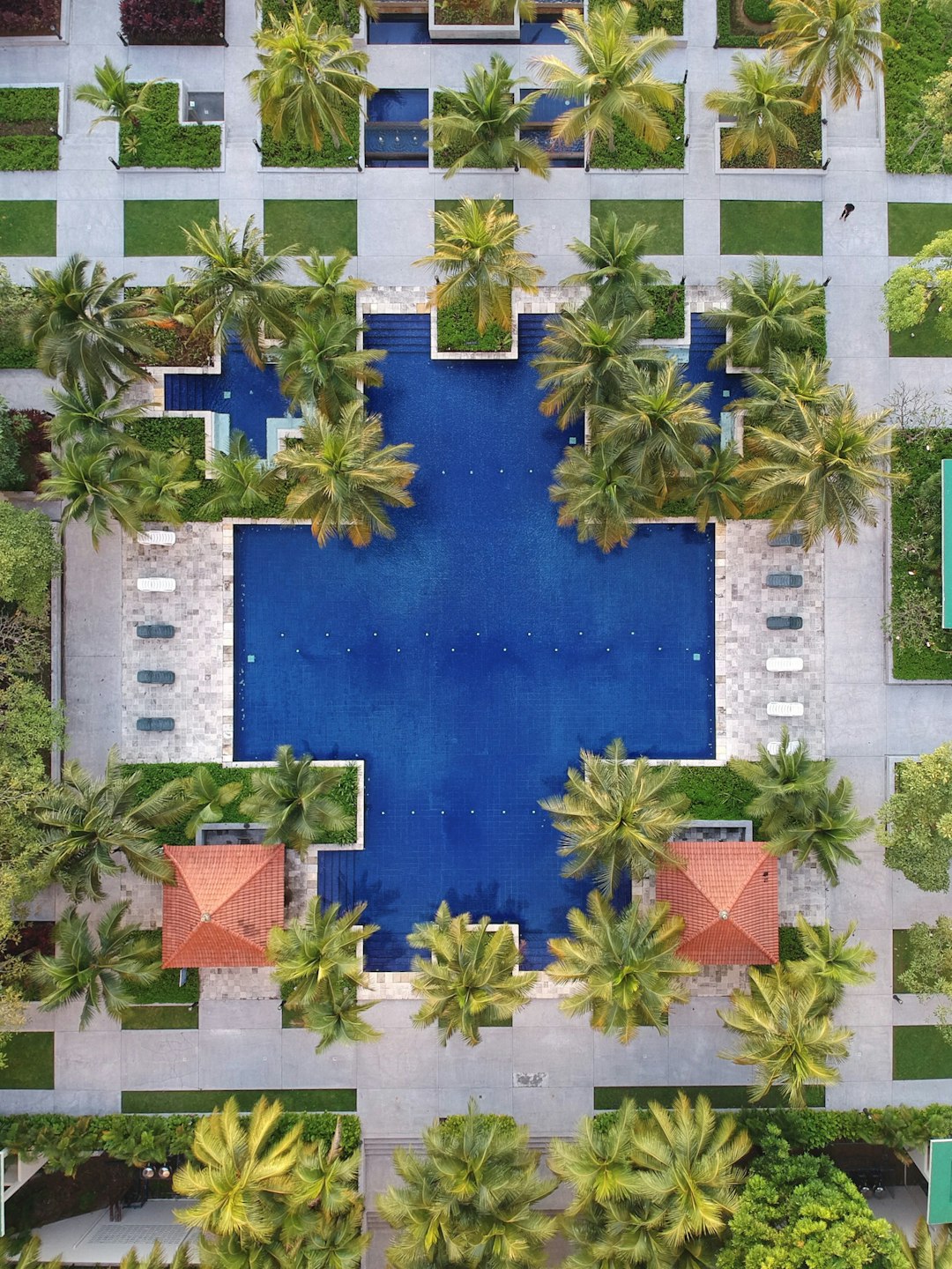 Easy install pool kits